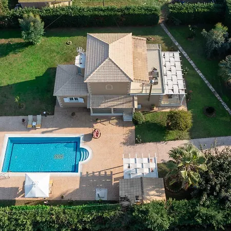 Erato With Private Swimming Pool Halikounas
