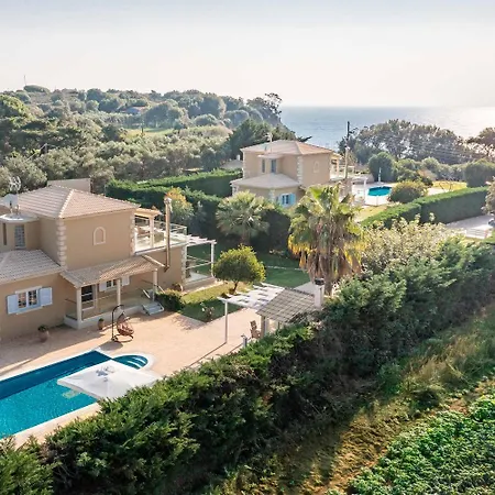 Erato With Private Swimming Pool فيلة *