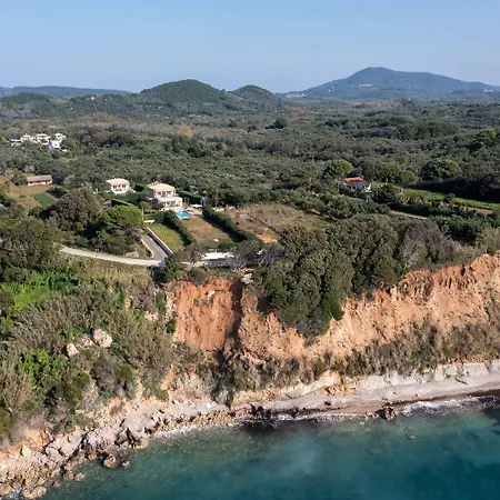 Erato With Private Swimming Pool *