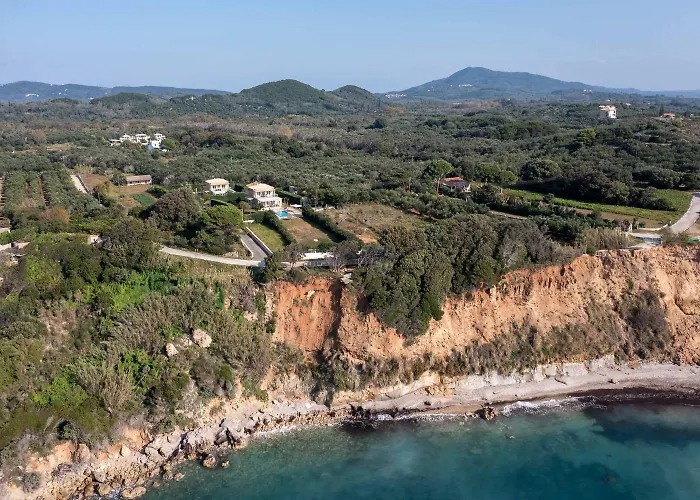 Erato With Private Swimming Pool *
