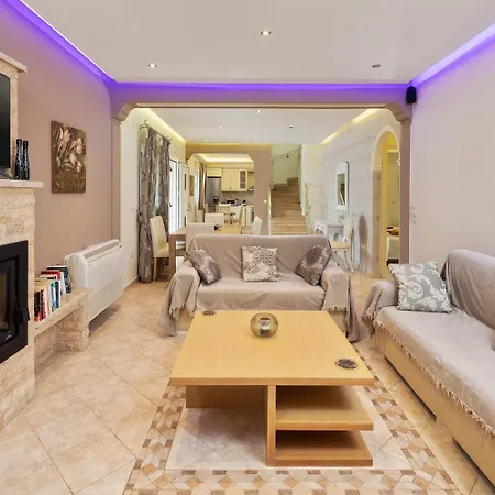 Villa Erato With Private Swimming Pool Halikounas